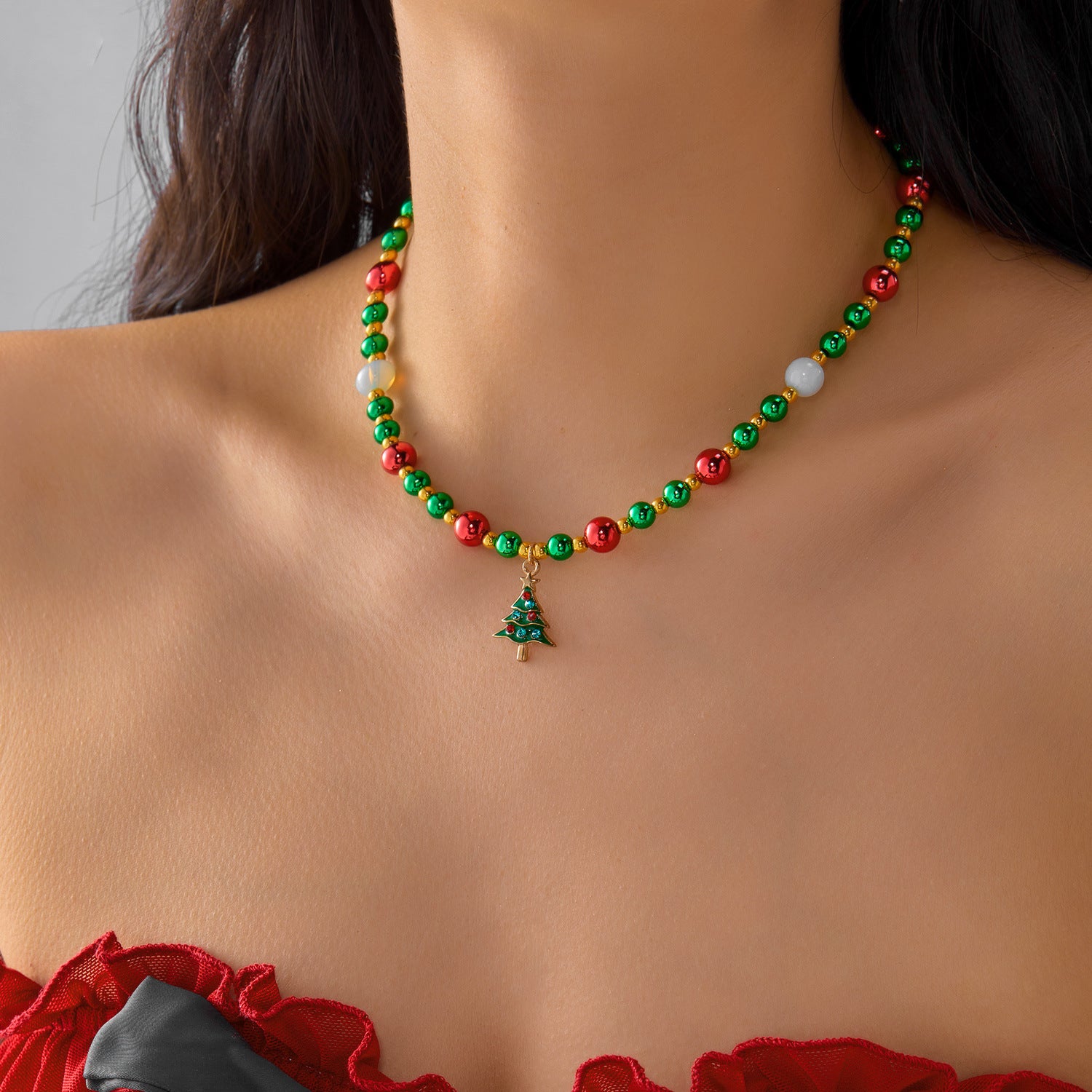 Wholesale Christmas Ornaments Beaded Snowflake Christmas Tree Pendant Necklace